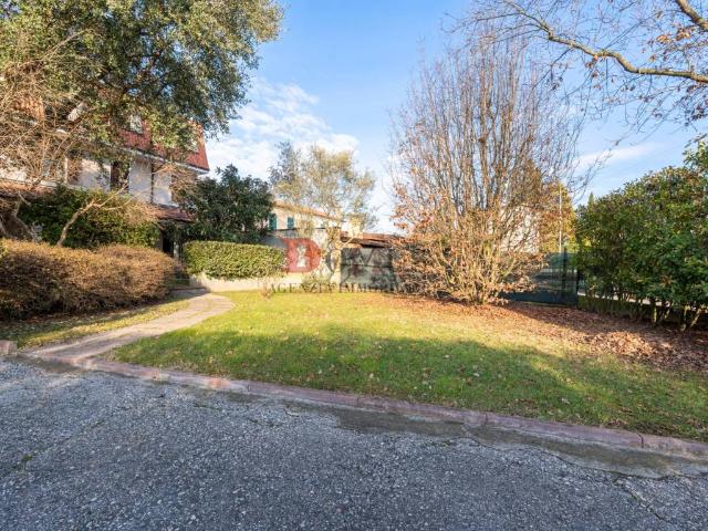 Villa Indipendente in vendita a Marcaria, Lombardia