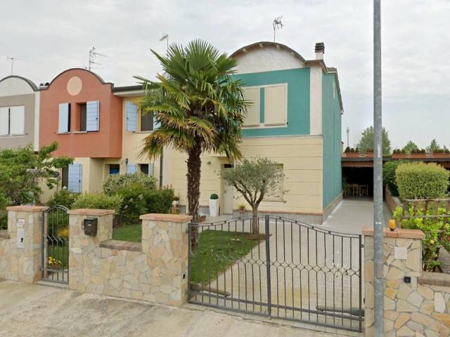 Villa Indipendente in vendita a Marcaria, Lombardia