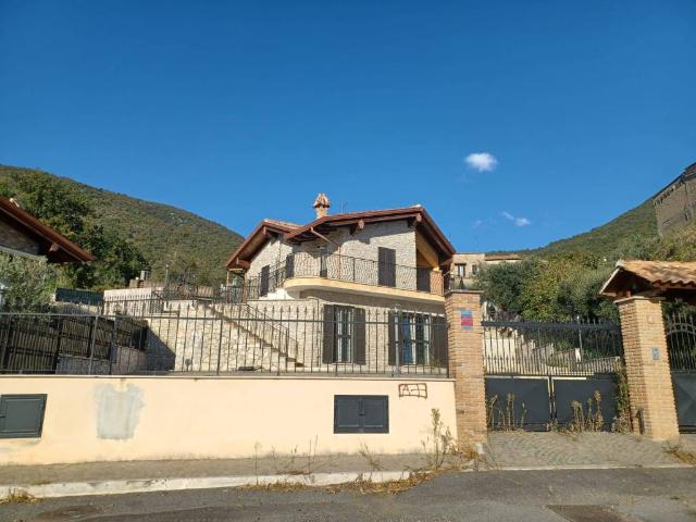 Villa Indipendente in vendita a Roma Capitale, Lazio