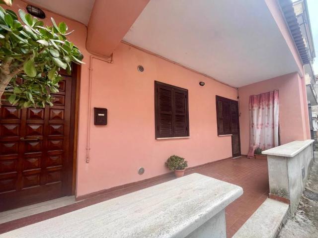 Villa Indipendente in vendita a Campo, Roma Capitale