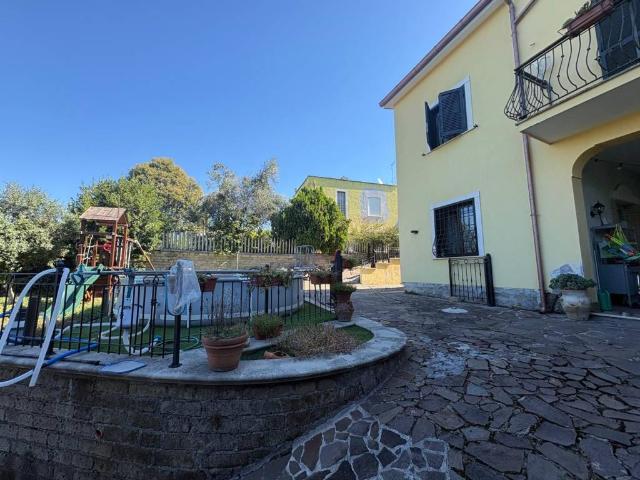 Villa Indipendente in vendita a Campoconi, San Polo dei Cavalieri