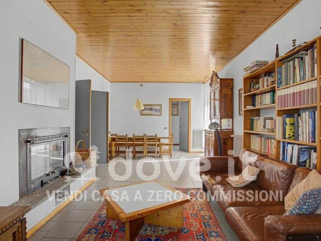 Villa Indipendente in vendita a Comunità Montana del Piambello, Marchirolo