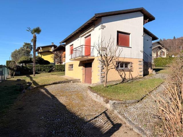 Villa Indipendente in vendita a Comunità Montana del Piambello, Cugliate Fabiasco