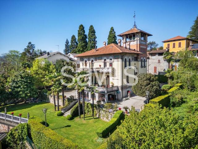 Villa Indipendente in vendita a Comunità Montana del Piambello, Marchirolo