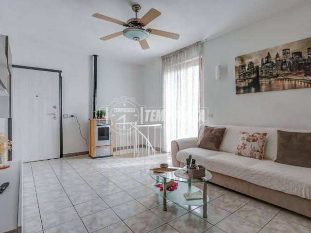 Villa Indipendente in vendita a Comunità Montana del Piambello, Cugliate Fabiasco
