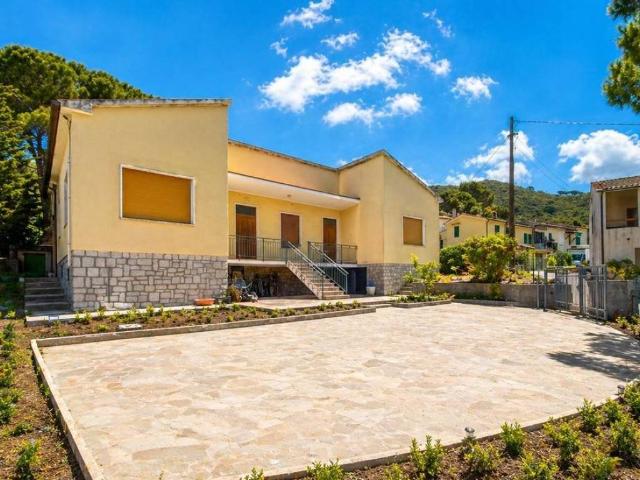 Villa Indipendente in vendita a Marciana, Toscana