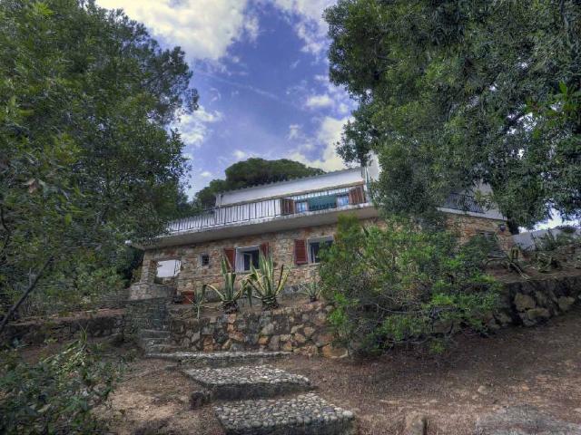 Villa Indipendente in vendita a Marciana, Toscana