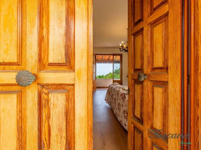 Villa Indipendente in vendita a Casevecchie, Marciana Marina