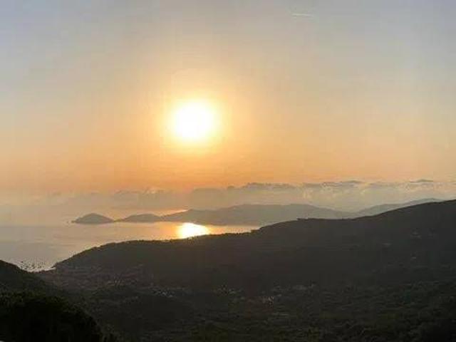Villa Indipendente in vendita a Casevecchie, Marciana Marina