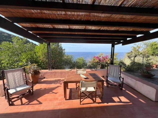 Villa Indipendente in vendita a Marciana, Toscana