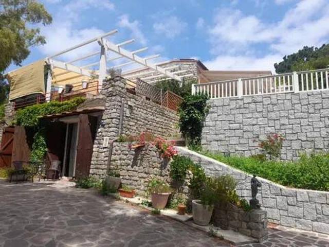 Villa Indipendente in vendita a Marciana Marina, Toscana