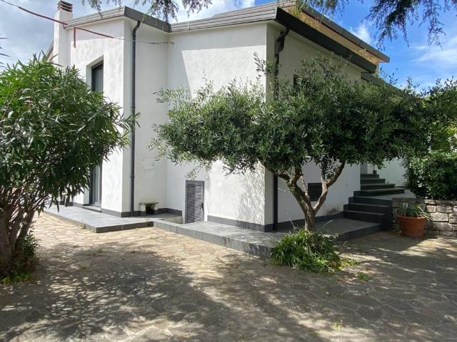 Villa Indipendente in vendita a Marciana Marina, Toscana