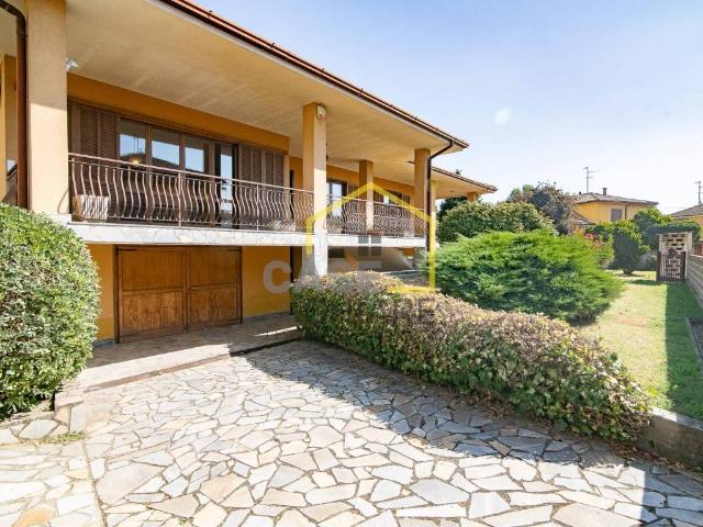 Villa Indipendente in vendita a Marcignago, Pavia