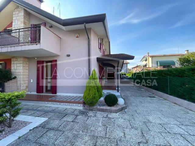 Villa Indipendente in vendita a Gaggio, Marcon