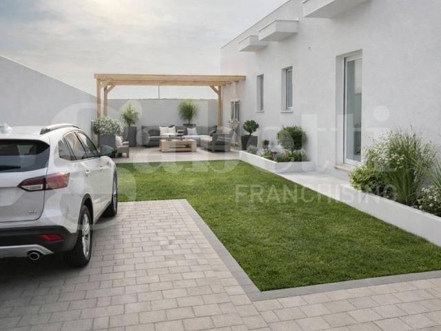 Villa Indipendente in vendita a Puglia, Barletta-andria-trani