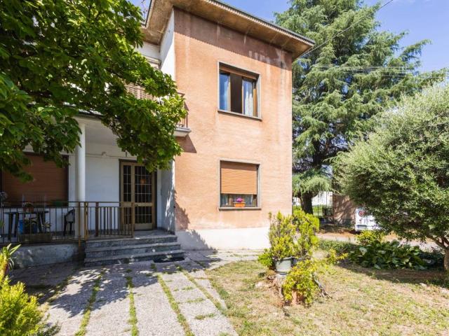 Villa Indipendente in vendita a Perticato, Mariano Comense