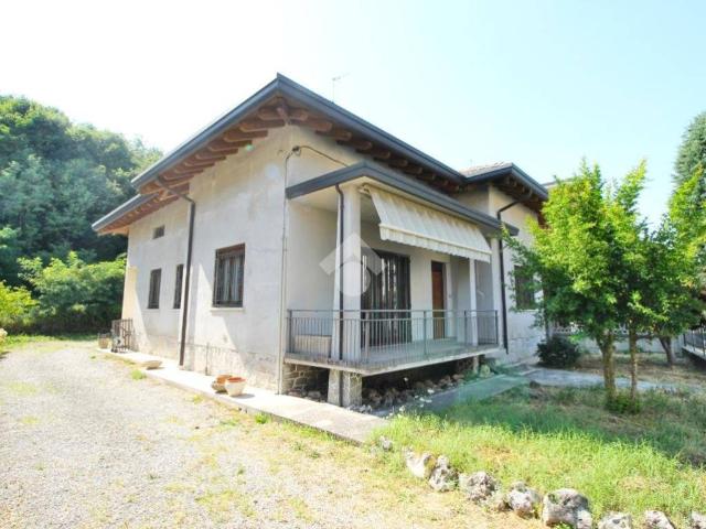 Villa Indipendente in vendita a Mariano Comense, Como