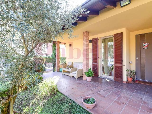 Villa Indipendente in vendita a Mariano Comense, Lombardia