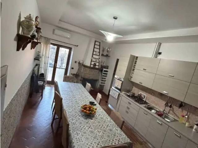 Villa Indipendente in vendita a Marigliano, Campania