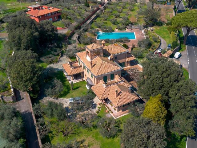 Villa Indipendente in vendita a Roma Capitale, Lazio