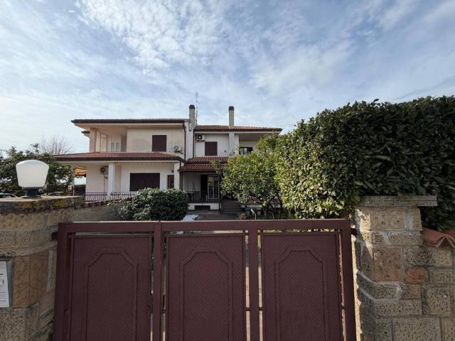 Villa Indipendente in vendita a Roma Capitale, Lazio