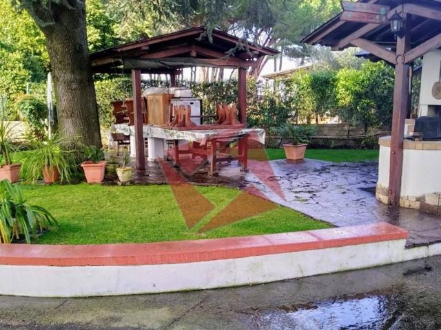 Villa Indipendente in vendita a Roma Capitale, Lazio