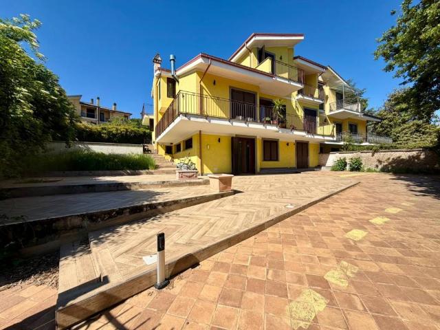 Villa Indipendente in vendita a Roma Capitale, Lazio