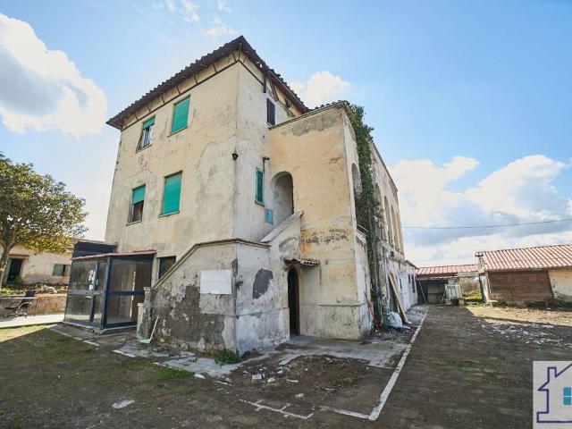 Villa Indipendente in vendita a Due Santi, Roma Capitale