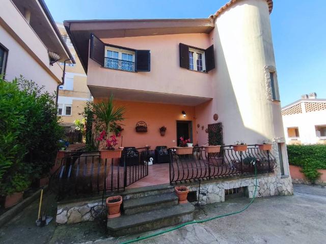 Villa Indipendente in vendita a Roma Capitale, Lazio