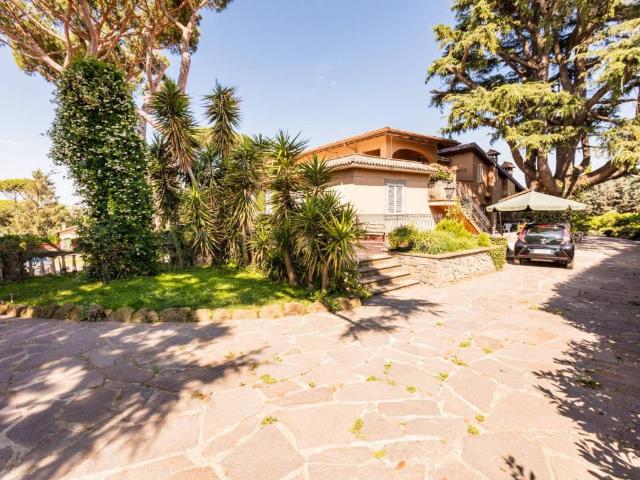 Villa Indipendente in vendita a Roma Capitale, Lazio