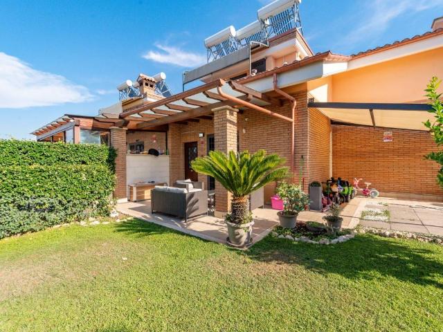 Villa Indipendente in vendita a Roma Capitale, Lazio
