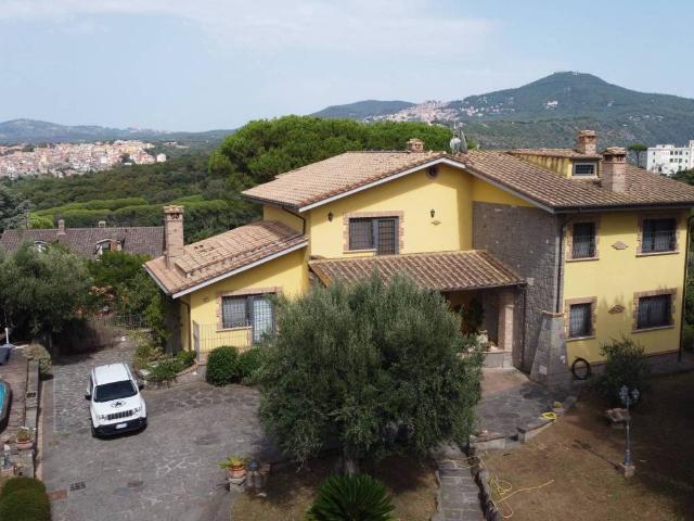 Villa Indipendente in vendita a Roma Capitale, Lazio