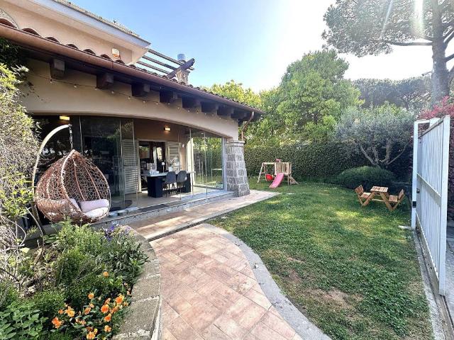 Villa Indipendente in vendita a Roma Capitale, Lazio
