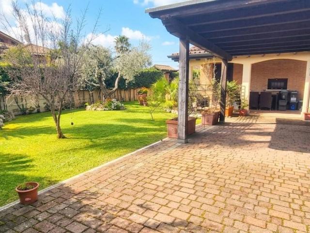 Villa Indipendente in vendita a Roma Capitale, Lazio