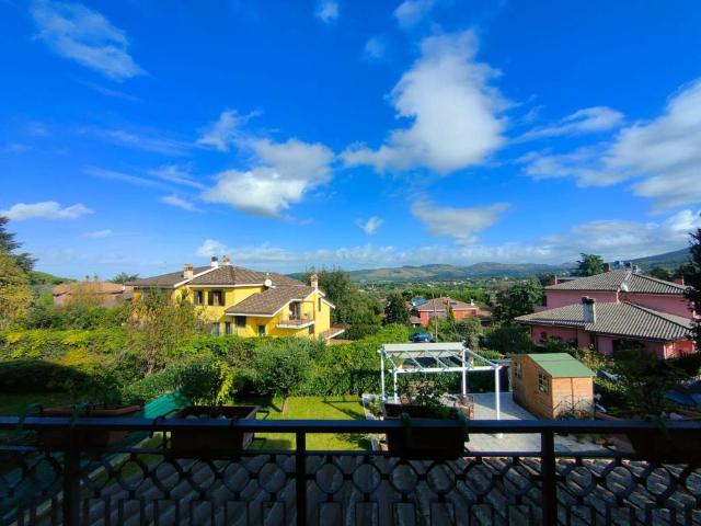 Villa Indipendente in vendita a Castel Gandolfo, Roma Capitale