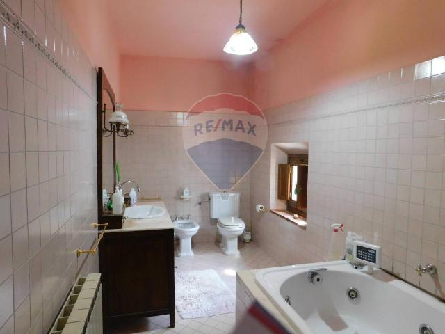 Villa Indipendente in vendita a Marliana, Pistoia