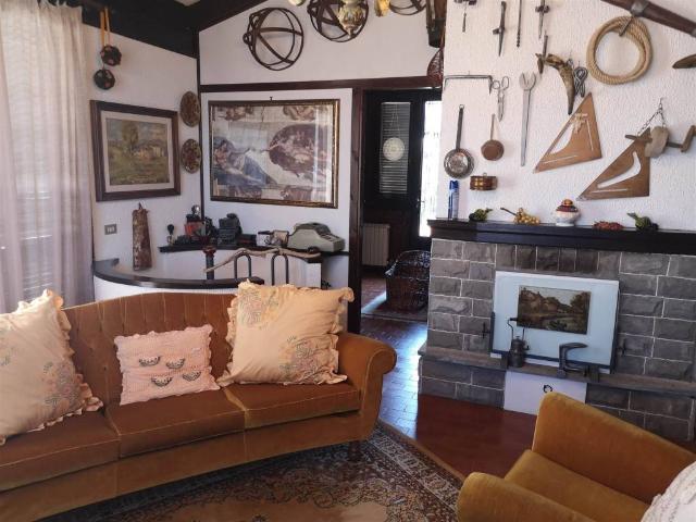 Villa Indipendente in vendita a Momigno, Marliana