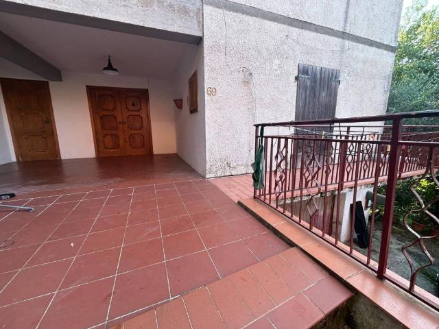 Villa Indipendente in vendita a Marliana, Toscana