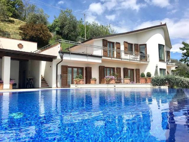 Villa Indipendente in vendita a Canfittori, Marliana