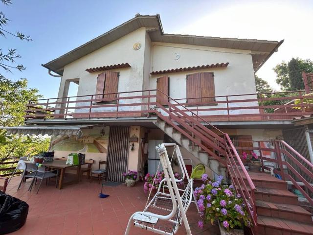 Villa Indipendente in vendita a Casore del Monte, Marliana