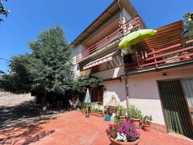 Villa Indipendente in vendita a Marliana, Toscana
