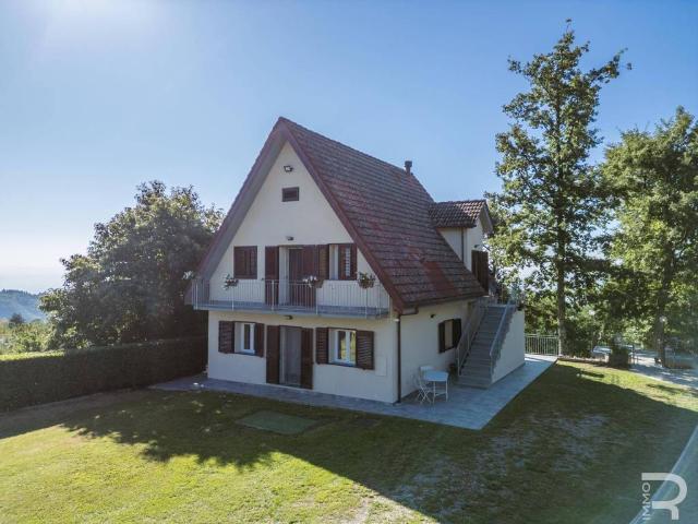 Villa Indipendente in vendita a Massa e Cozzile, Marliana