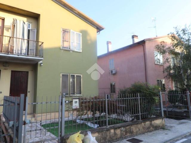 Villa Indipendente in vendita a Marmirolo, Lombardia