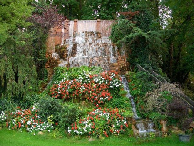 Villa Indipendente in vendita a Marmirolo, Lombardia