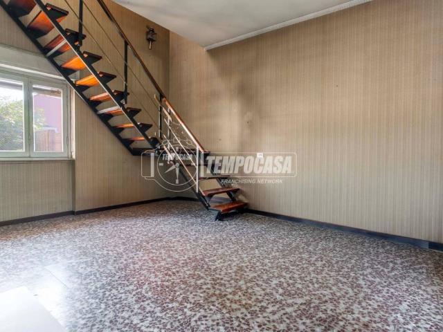 Villa Indipendente in vendita a Nizzolina, Marnate