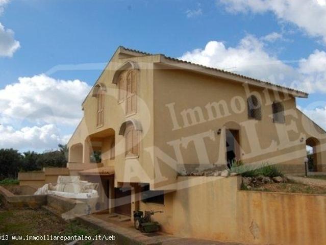 Villa Indipendente in vendita a Marsala, Sicilia