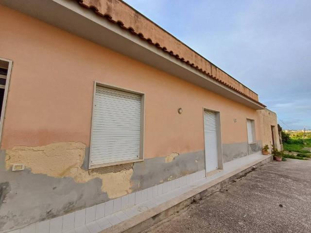Villa Indipendente in vendita a Marsala, Sicilia