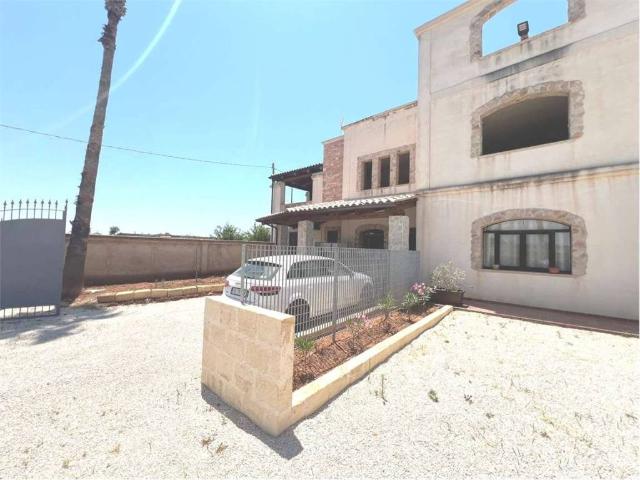 Villa Indipendente in vendita a Strasatti, Marsala