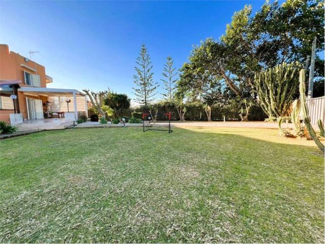 Villa Indipendente in vendita a Marsala, Sicilia