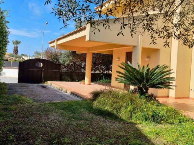 Villa Indipendente in vendita a Marsala, Sicilia